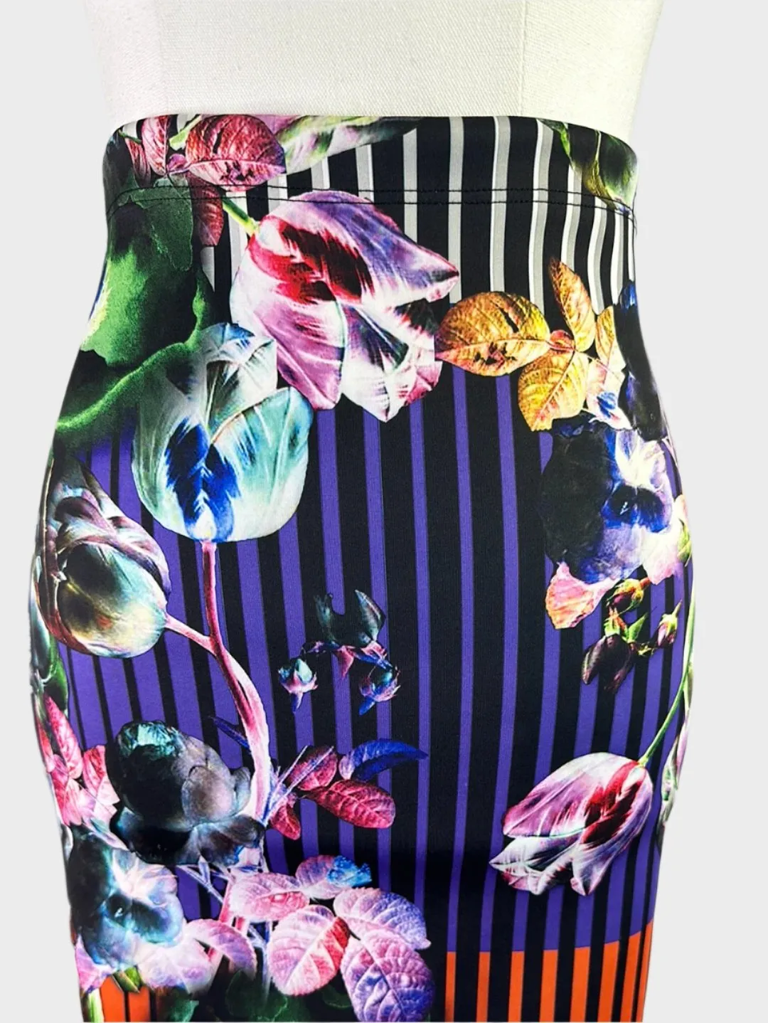 Clover Canyon | California | skirt | size 8 | knee length | made in the USA