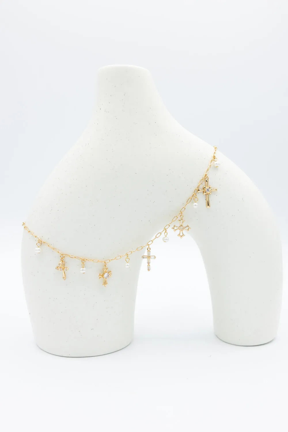 Cross Chain Charm Necklace in Gold | ENA760GDCRY