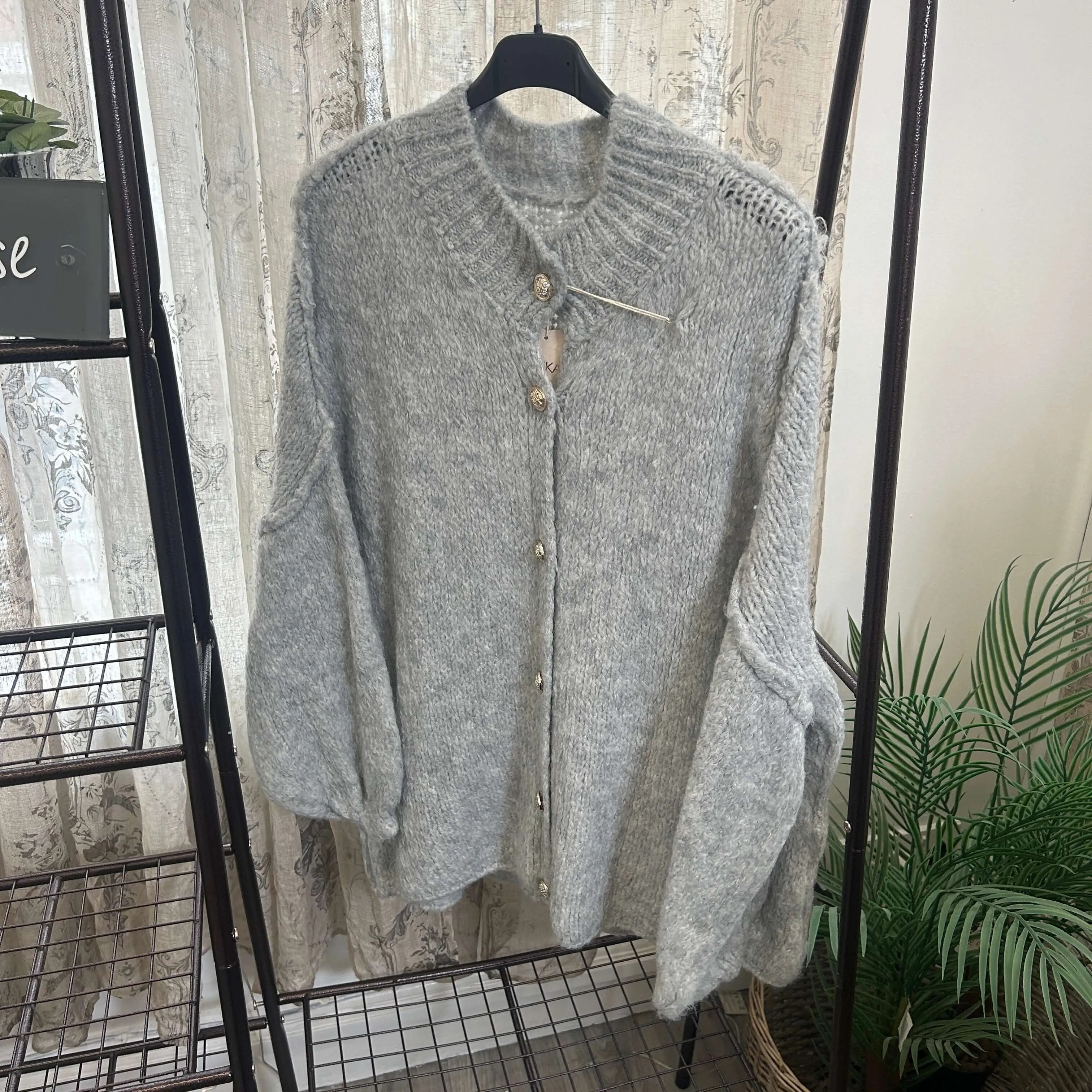 Exposed Seam Bubble Sleeve Cardigan
