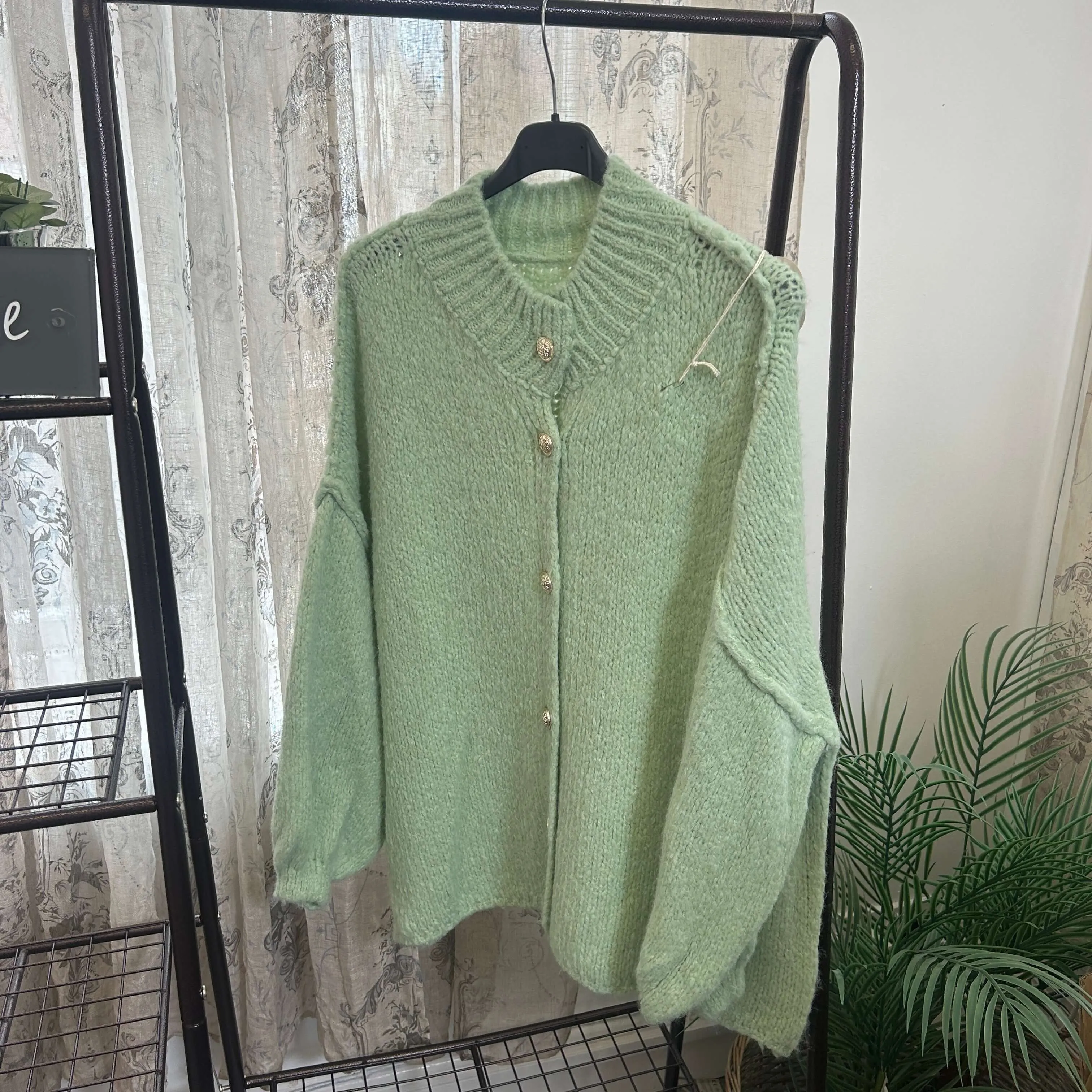 Exposed Seam Bubble Sleeve Cardigan