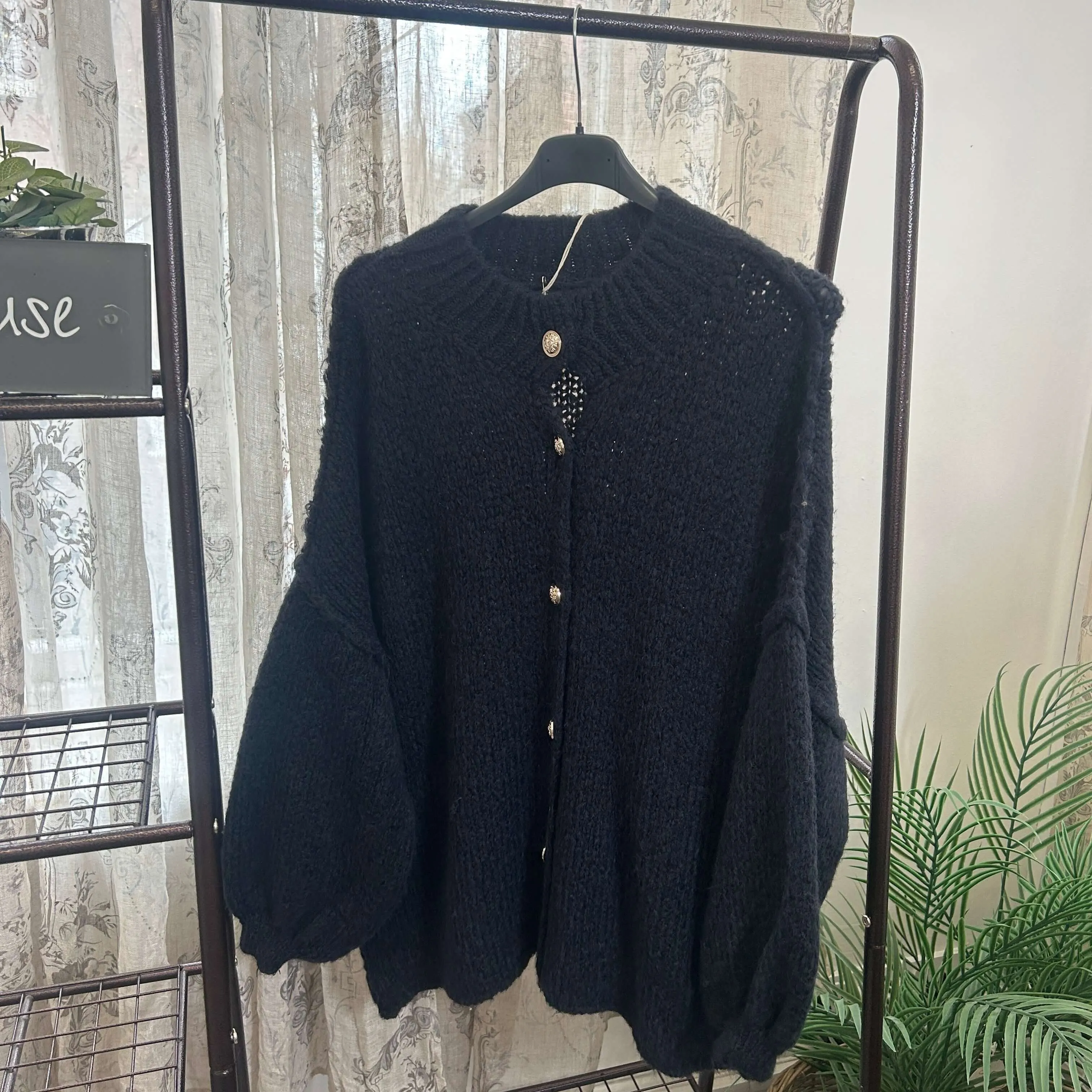Exposed Seam Bubble Sleeve Cardigan