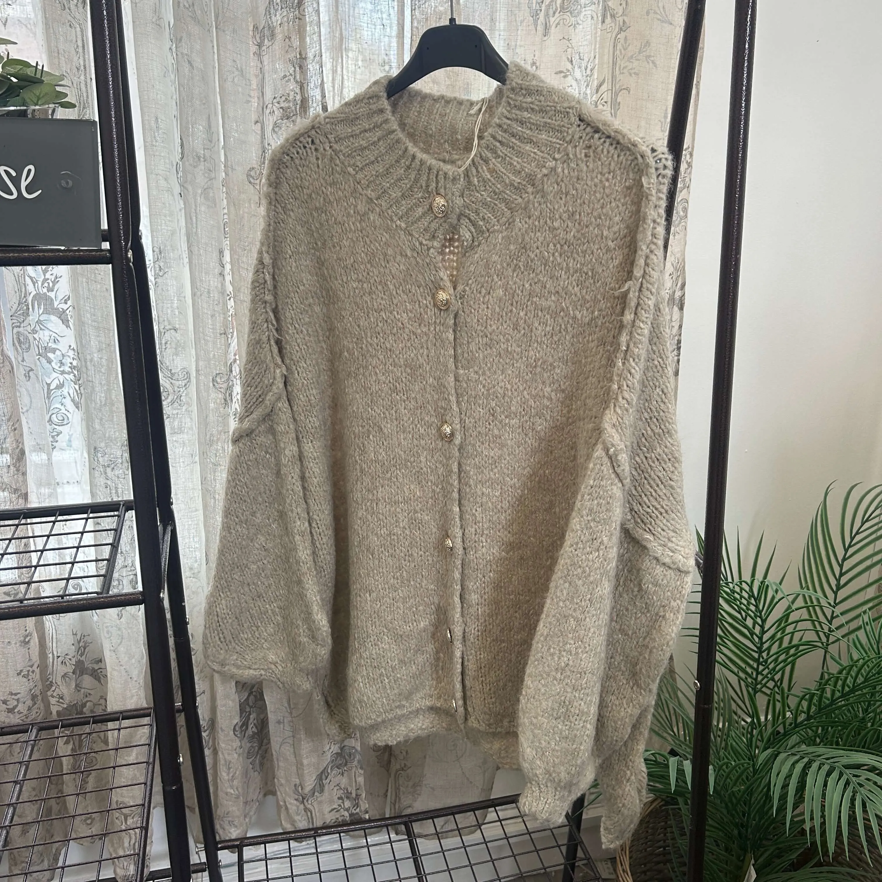 Exposed Seam Bubble Sleeve Cardigan