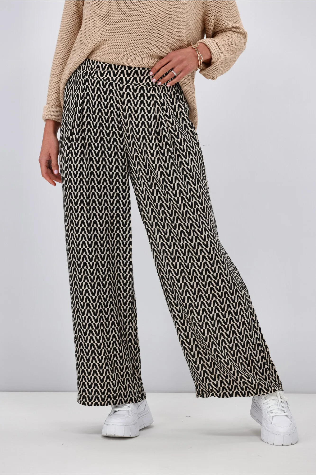 Fria Nova Geometric Print Pant Black