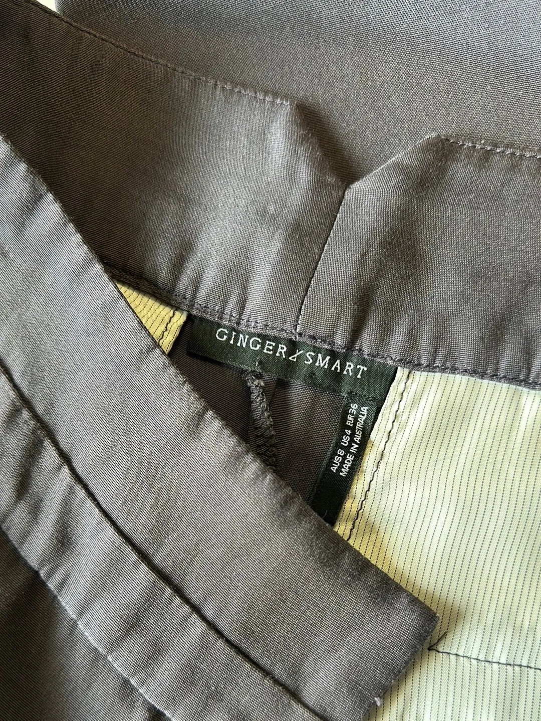 Ginger & Smart | pants | size 8 | tapered leg