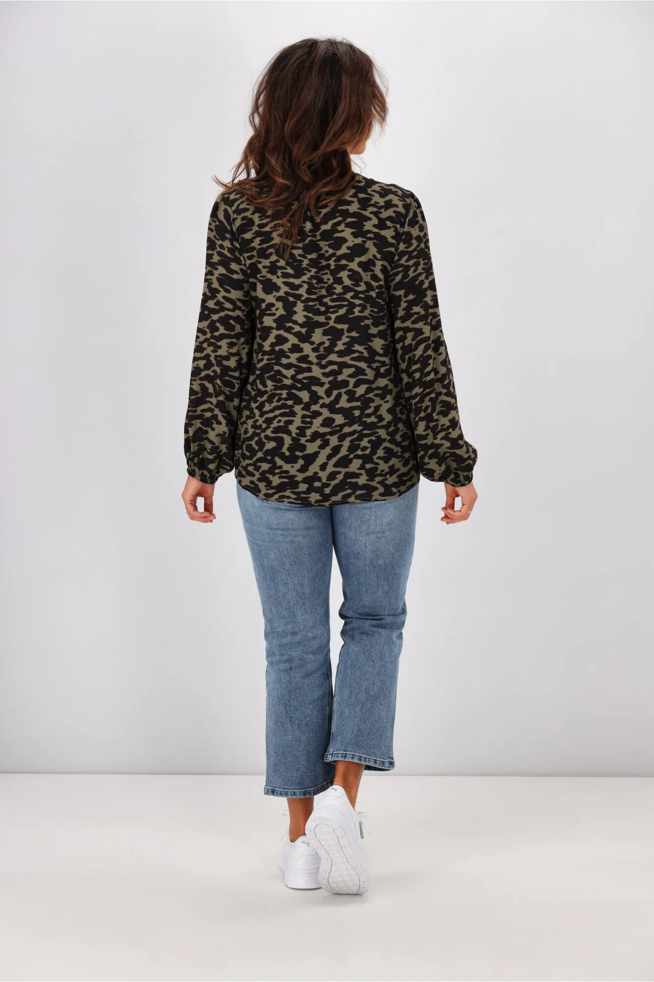 Gloss by Shine On Justine Elasticated Sleeve Top Olive Animal