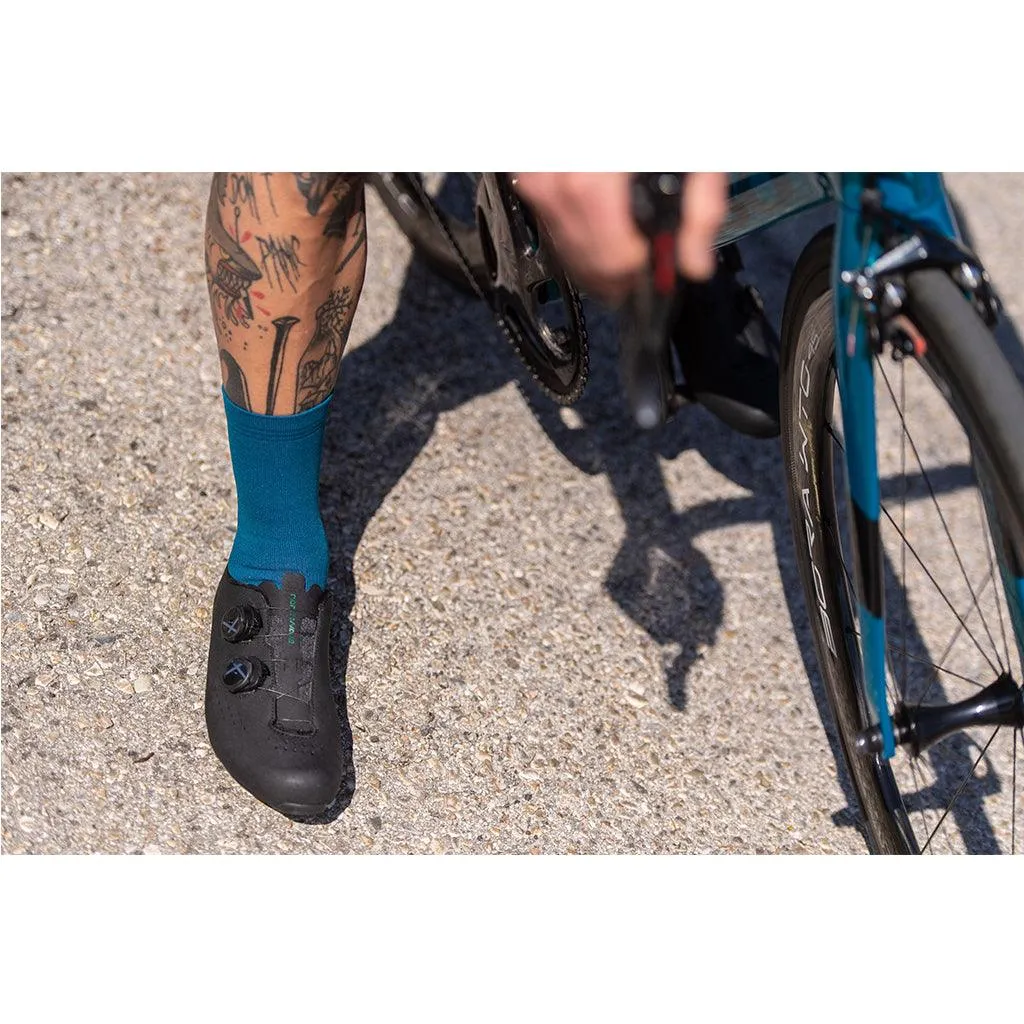 Northwave Revolution 3 Road Cycling Shoes (Black/Iridescent)