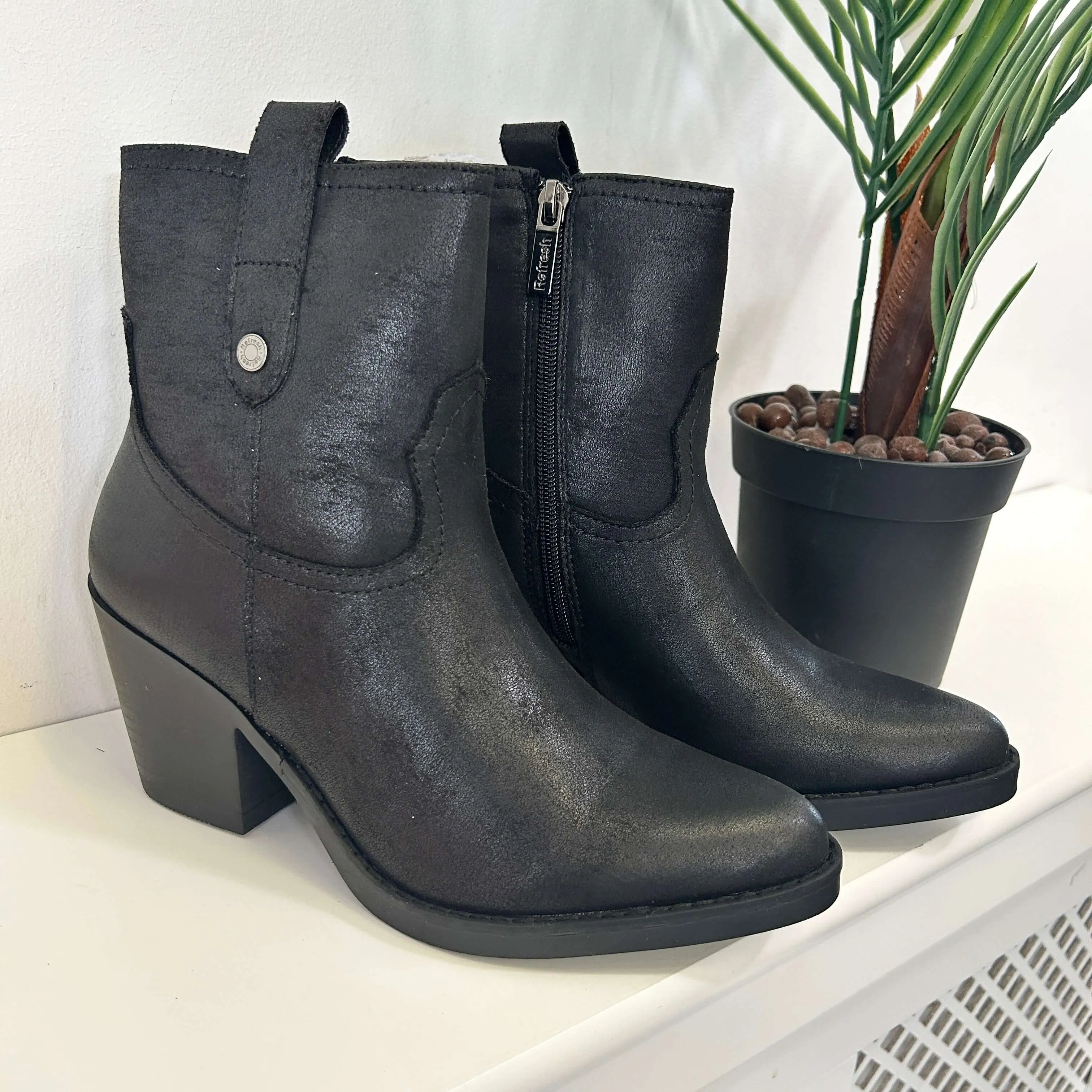 Refresh Black Pearlescent Cuban Cowboy Boots