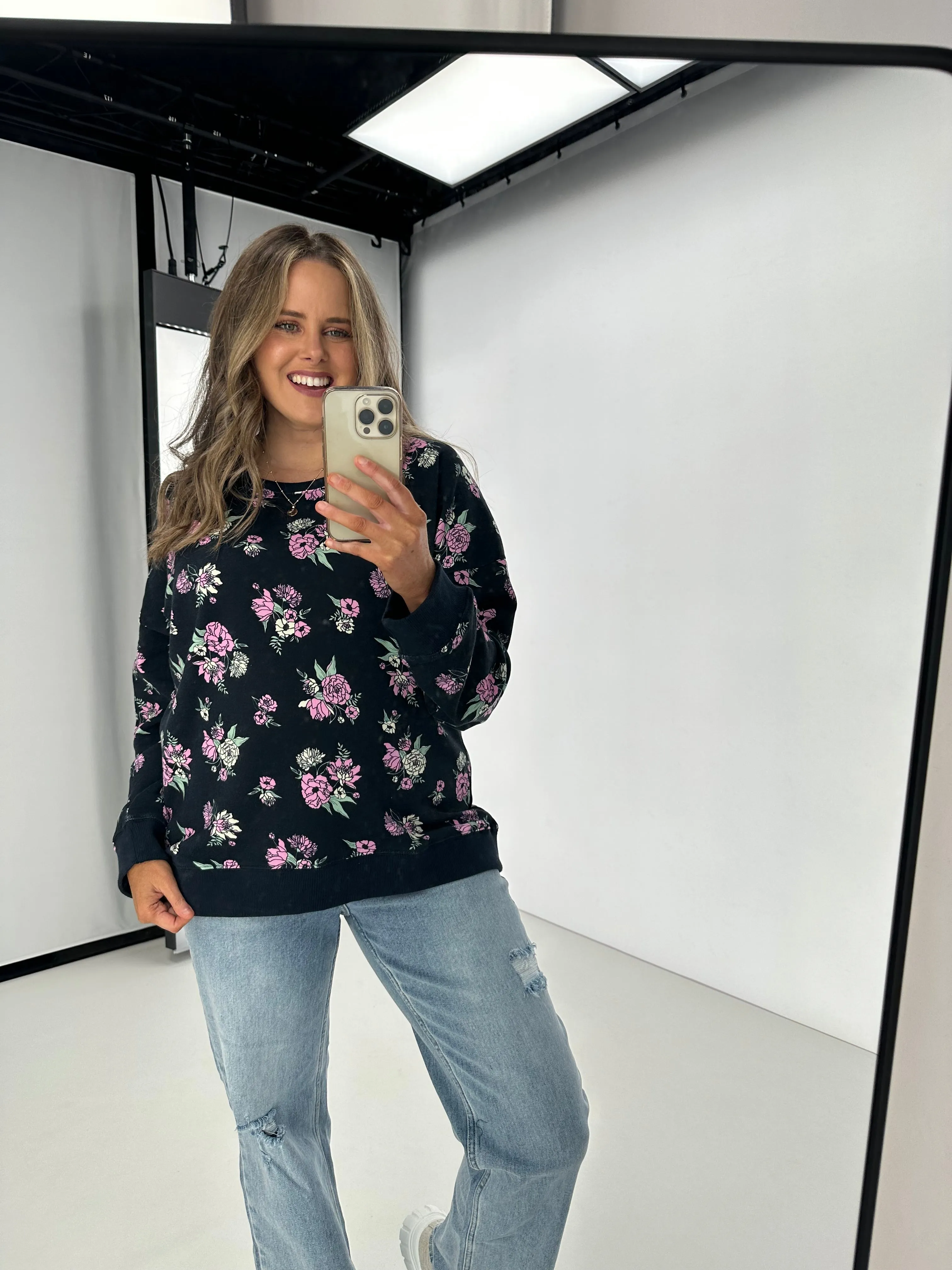 Shine On Label Andie Floral Printed Crew