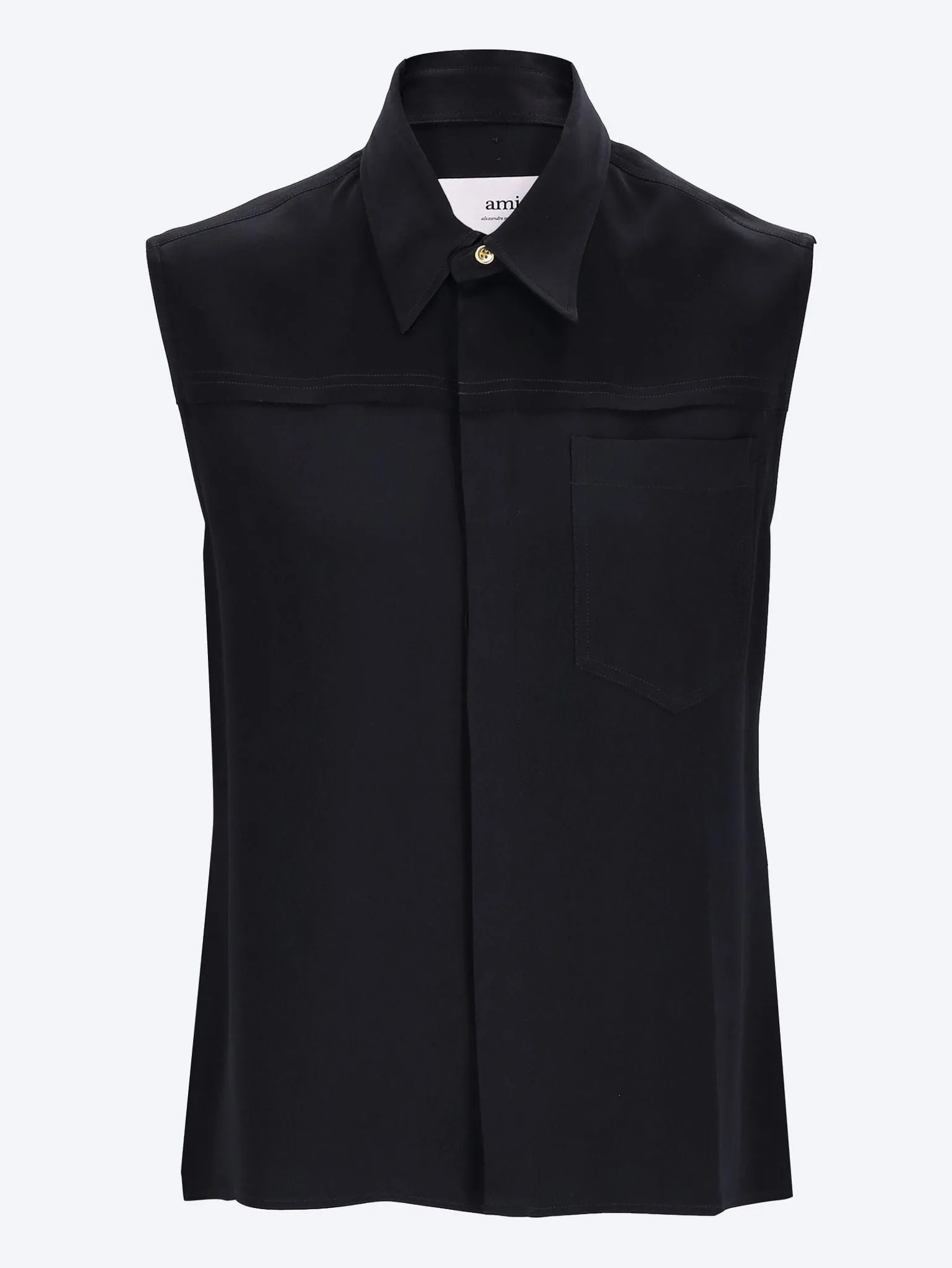 Sleeveless shirt