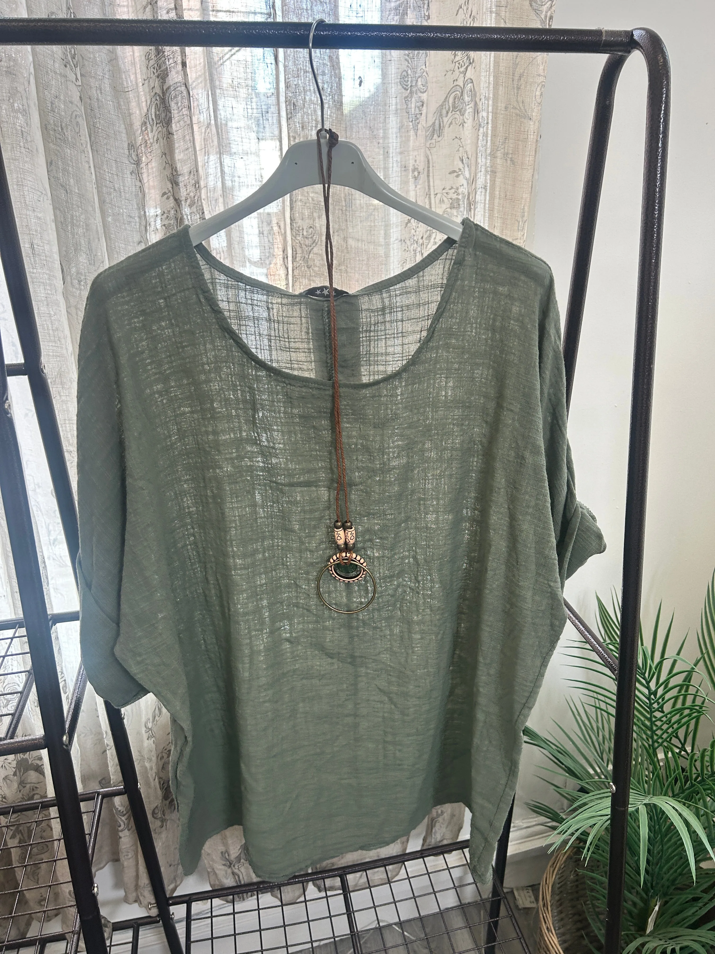 Sofia Ladies Linen Box Top With Necklace