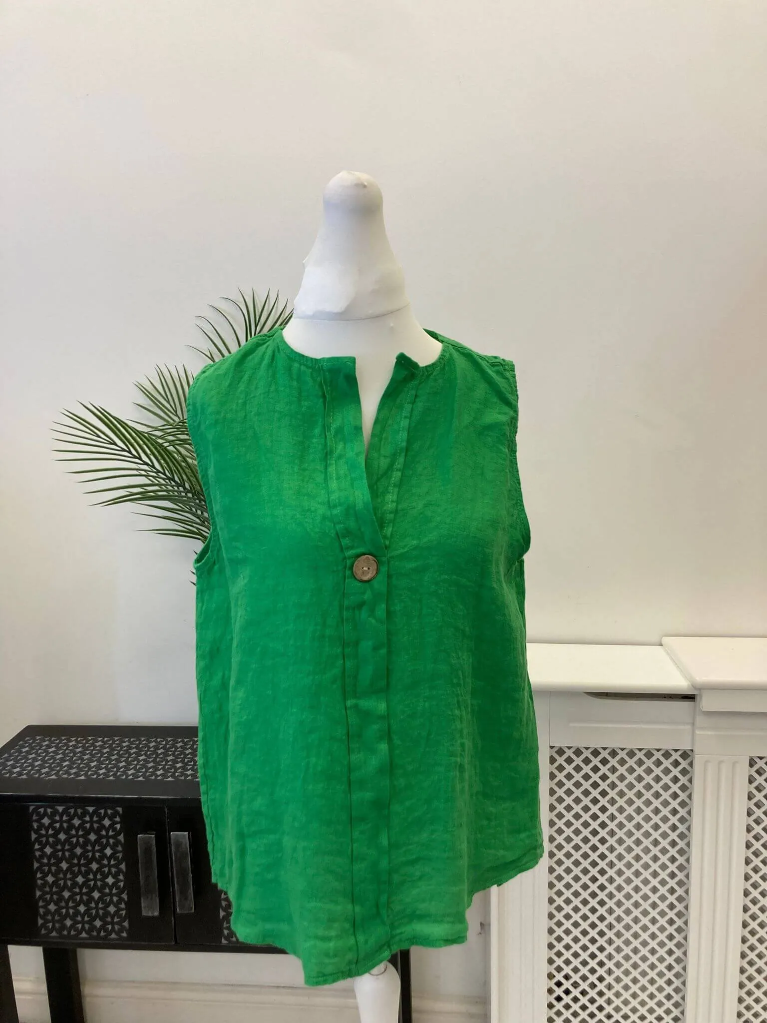 Sophia Linen V Neck Dipped Back Vest Top