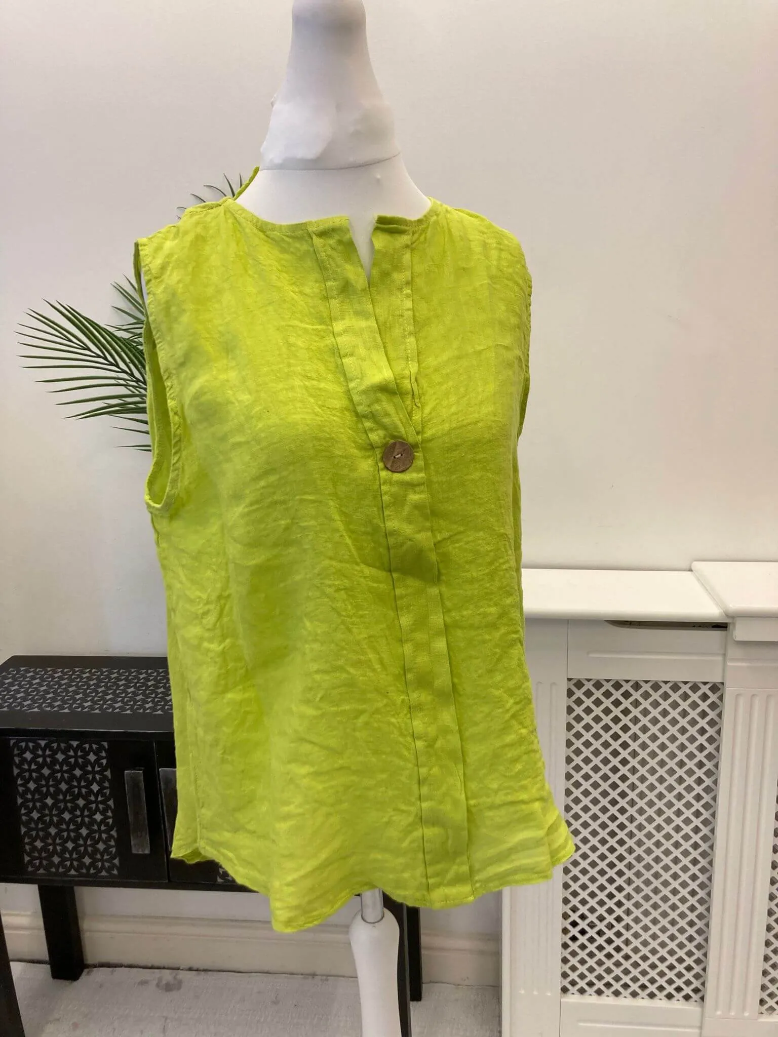 Sophia Linen V Neck Dipped Back Vest Top
