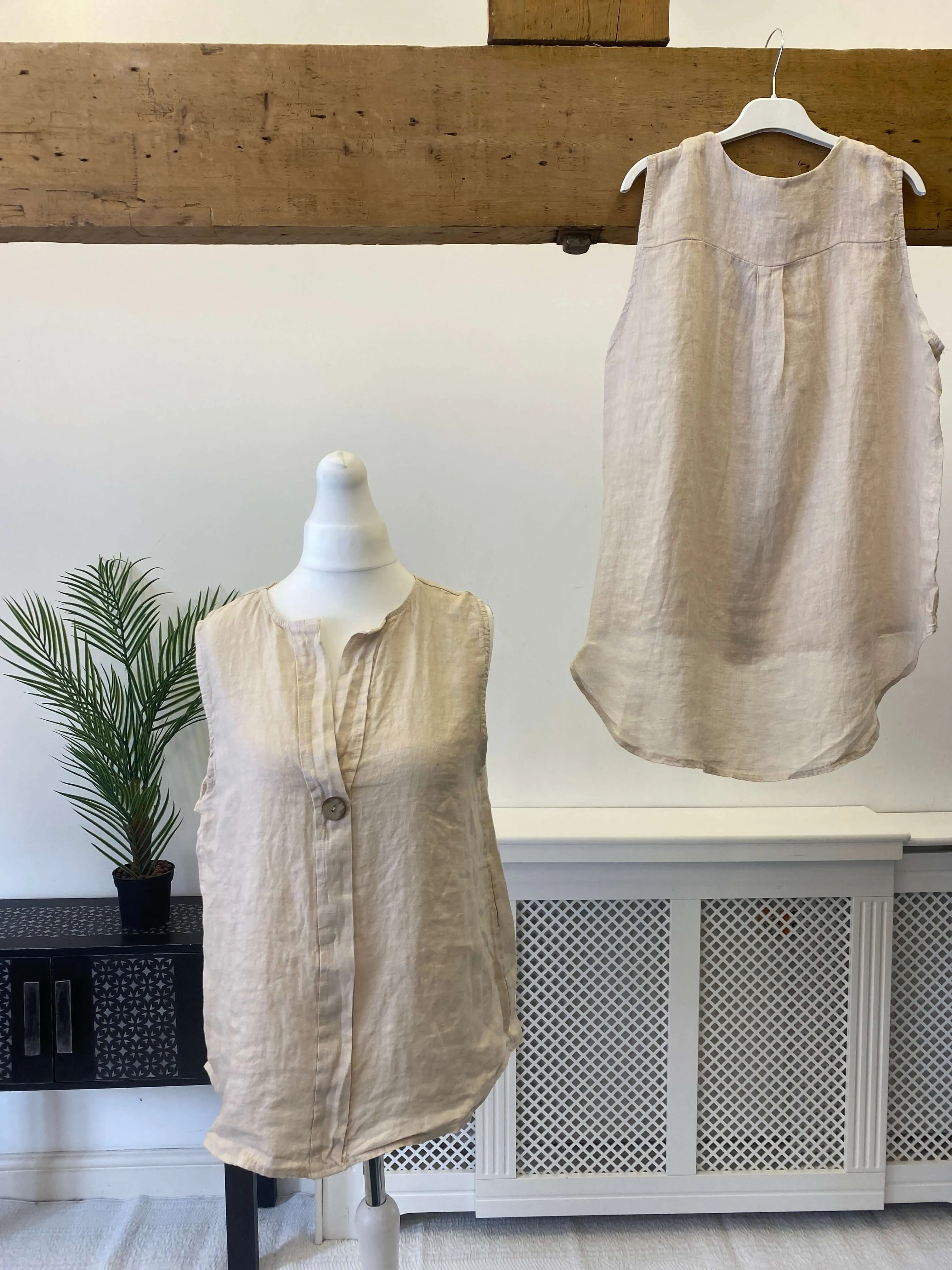Sophia Linen V Neck Dipped Back Vest Top