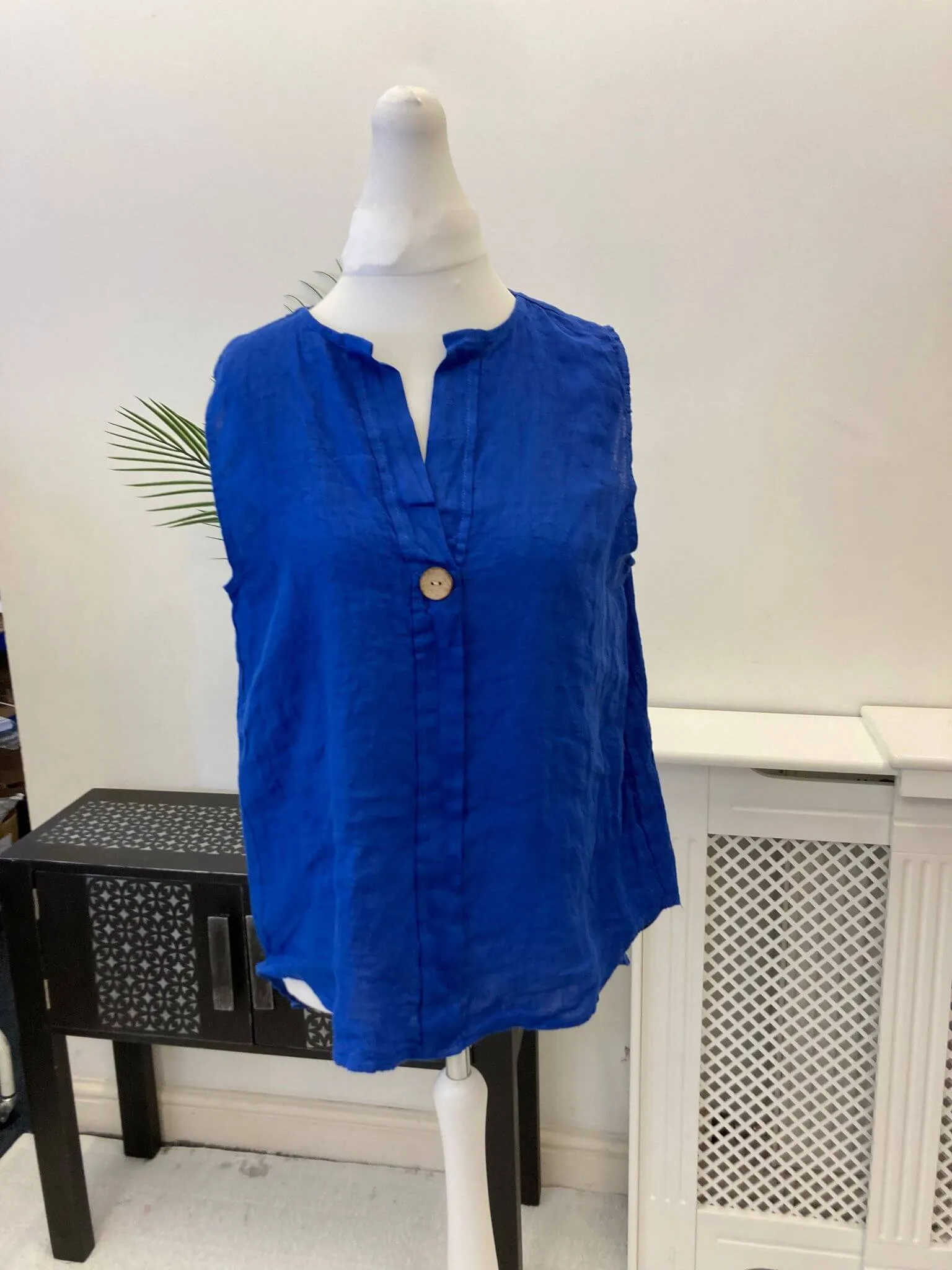 Sophia Linen V Neck Dipped Back Vest Top