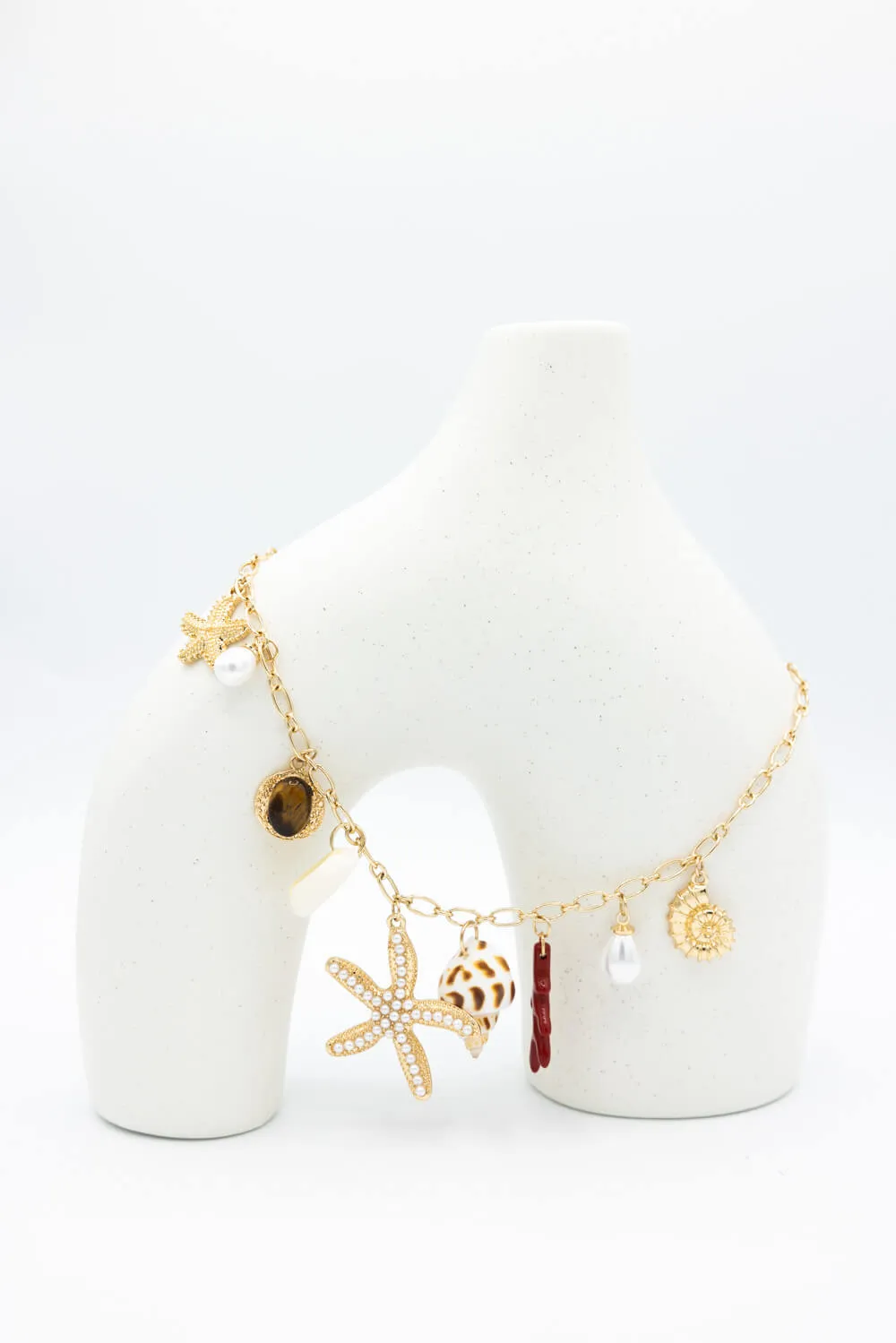 Starfish Charm Necklace in Gold | ENA737GDCRM