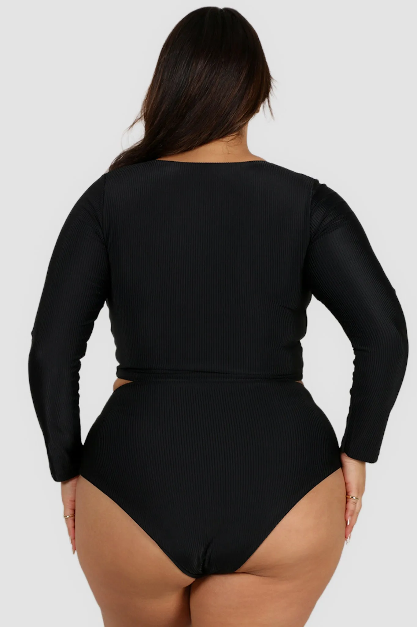 SUKI BOTTOM BLACK RIB