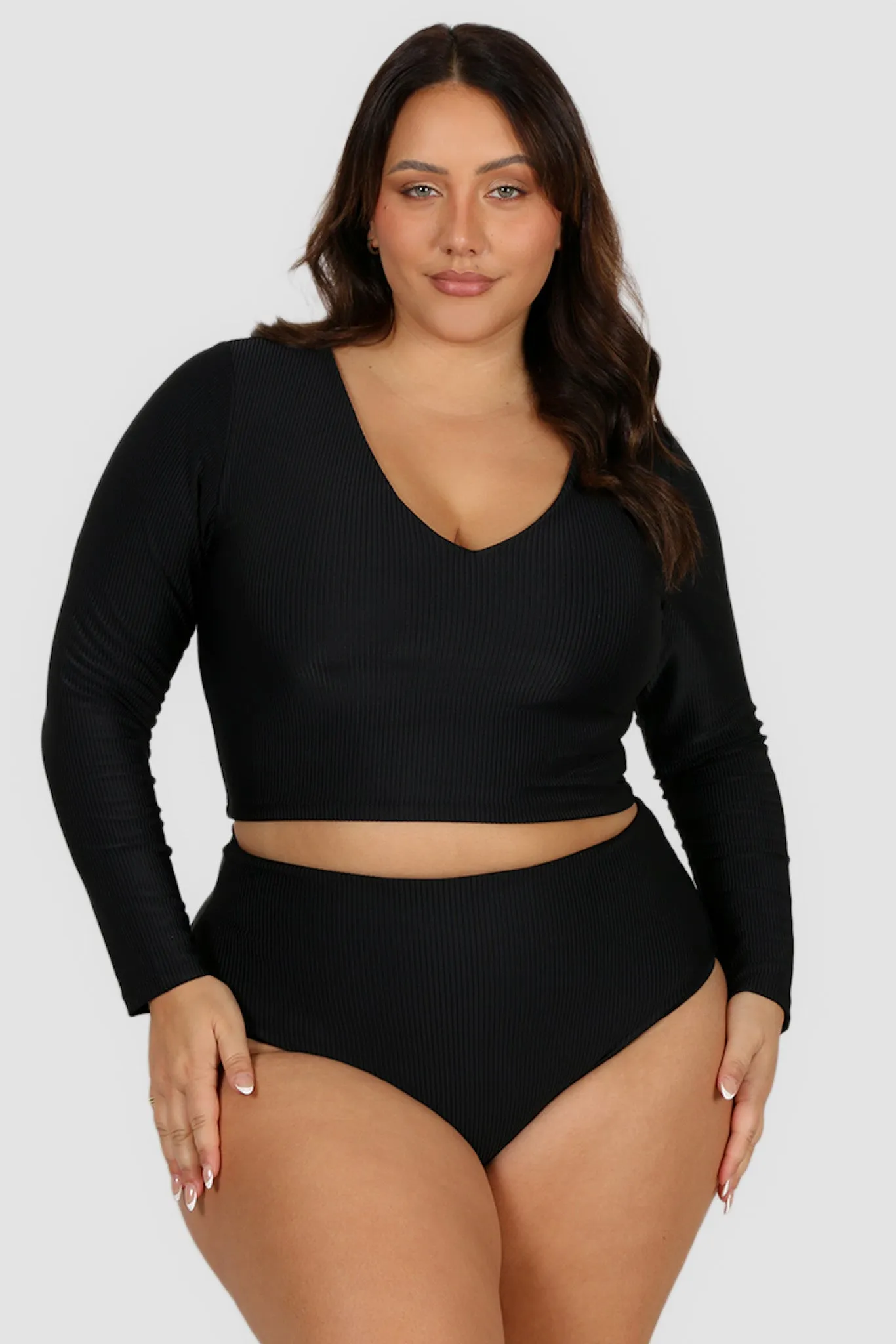 SUKI BOTTOM BLACK RIB