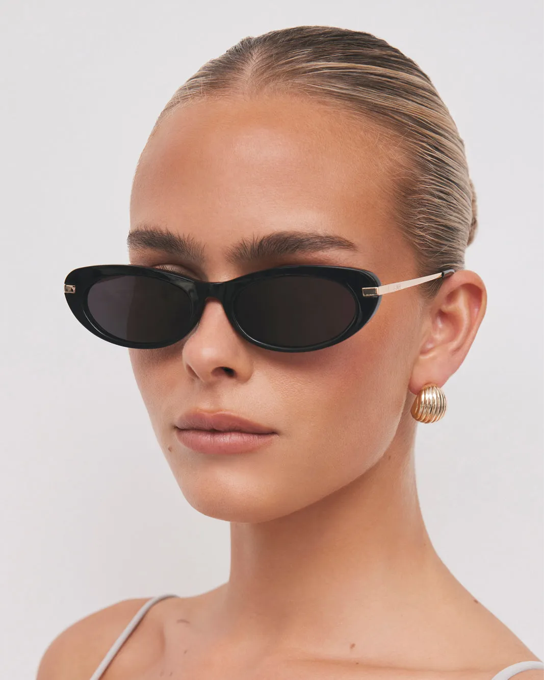 THE RAE - BLACK-BLACK