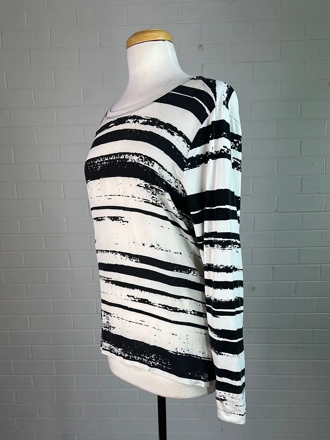 VERGE | New Zealand | top | size 14 | long sleeve